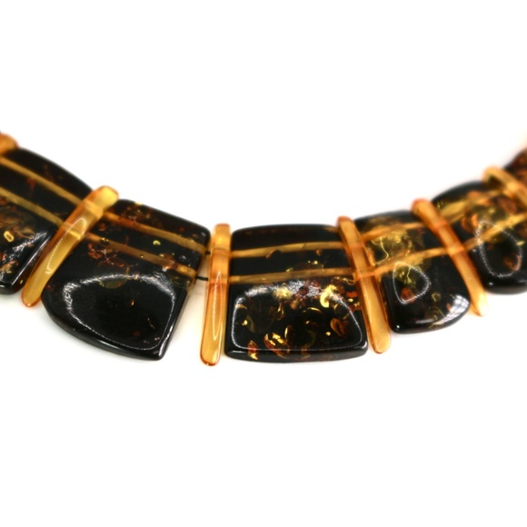 GENUINE GREEN BALTIC AMBER NECKLACE - Picture 2 of 7